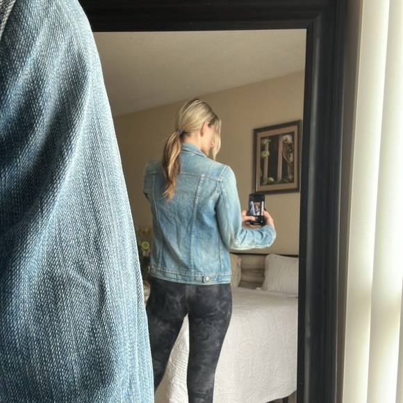 Denim jacket - Picture 2 of 3